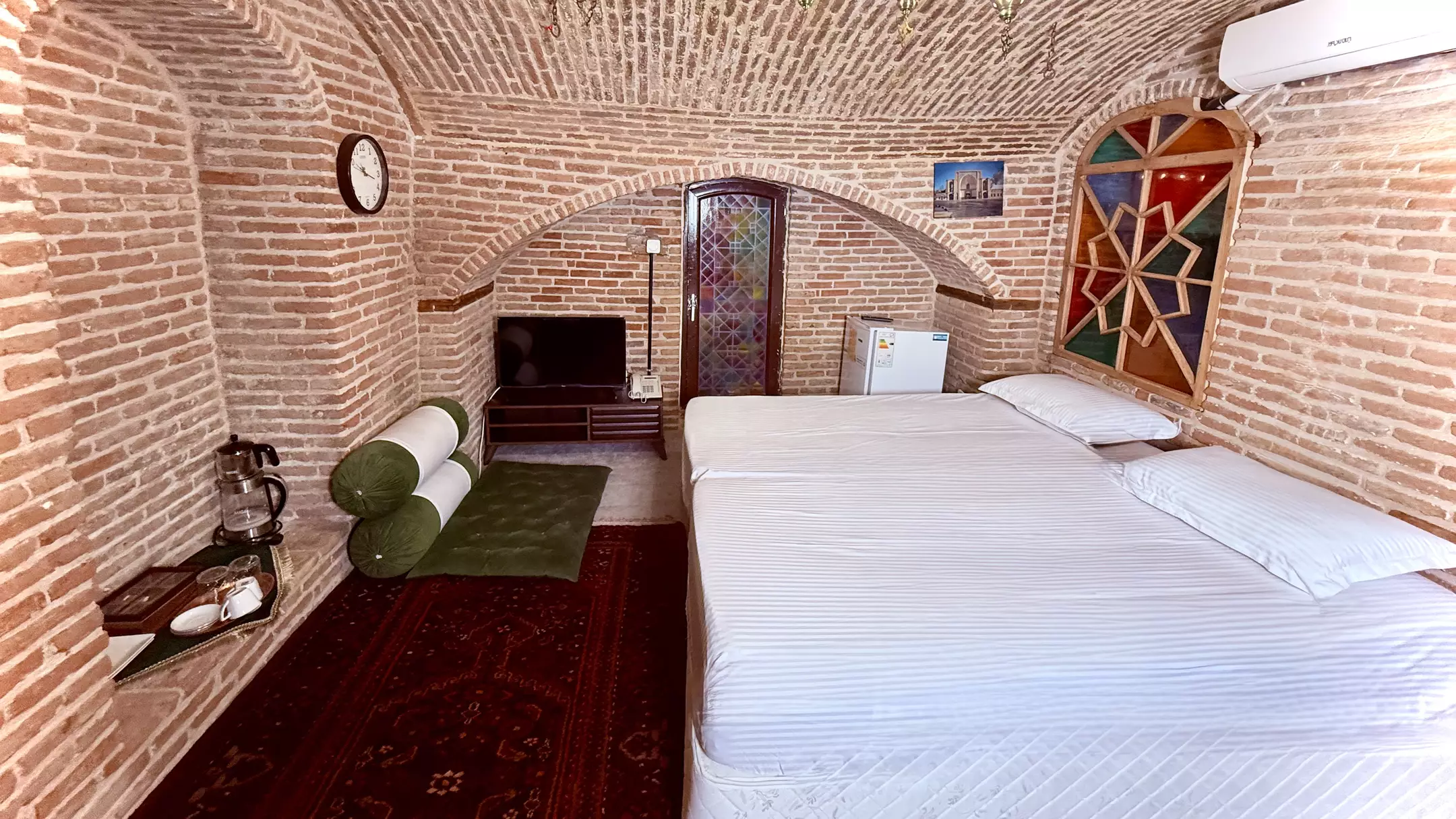 Alibaba https://cdn.alibaba.ir/ostorage/hotel-accommodation-images/676ff0e910d0d5745be3d9f8_خانه بهروزی قزوین (9).webp